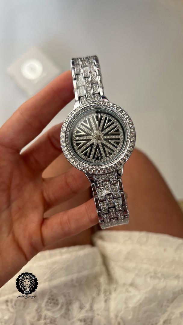 WhatsApp Image 2025-11-04 at 11.25.39 (1)